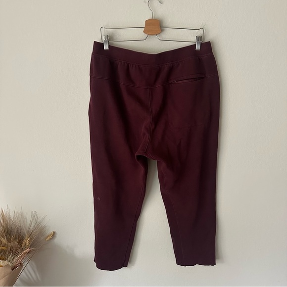 Lululemon Cropped Sweatpants in Burgundy XL - Picture 8 of 11